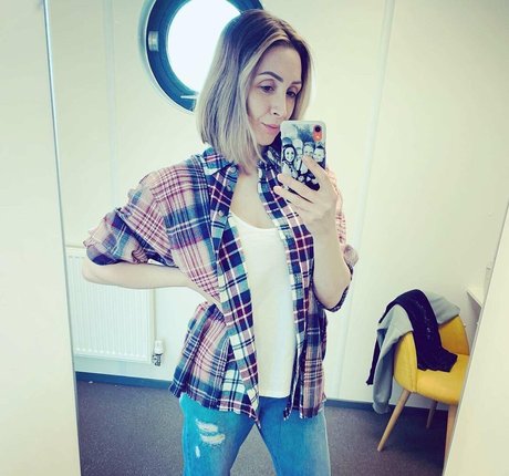 muskel nackt onlyfans erotische pornographische fotos