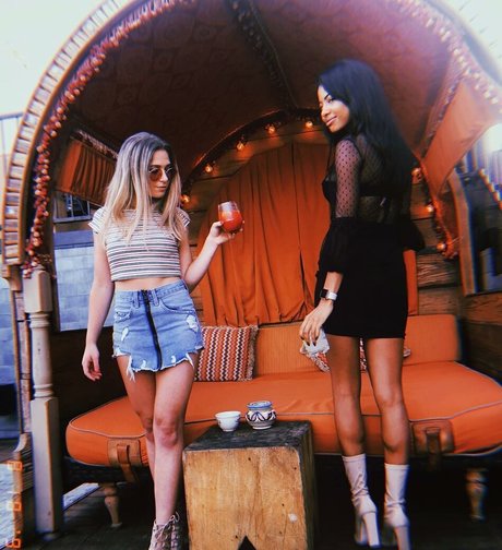 Camille Hyde schöne pornostar bilder