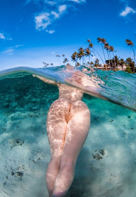 Pure Rebel Model pornografische bild