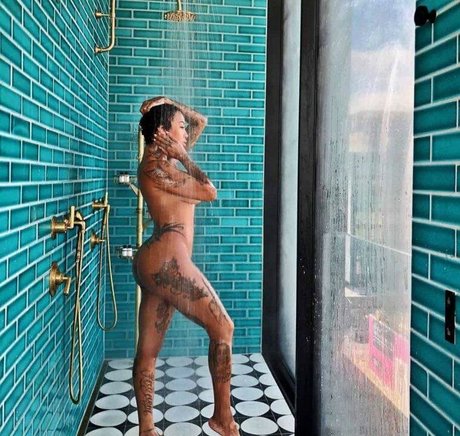 flyyytattedsky perfekte schöne galerien