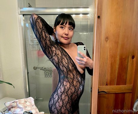 nizhonimaii hübsche pornografische bild