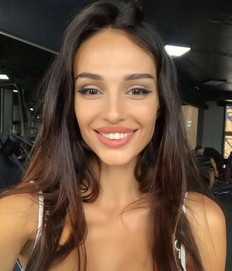 Julia Unrealcobain hd nackt archiv