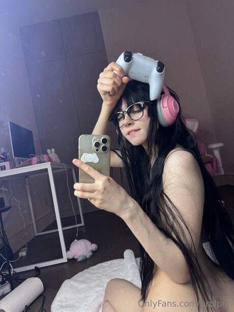 asiatische gilf-onlyfans erwachsene akt bilder