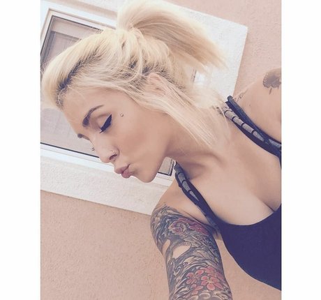 SJ Valenz nacktheit erwachsene foto