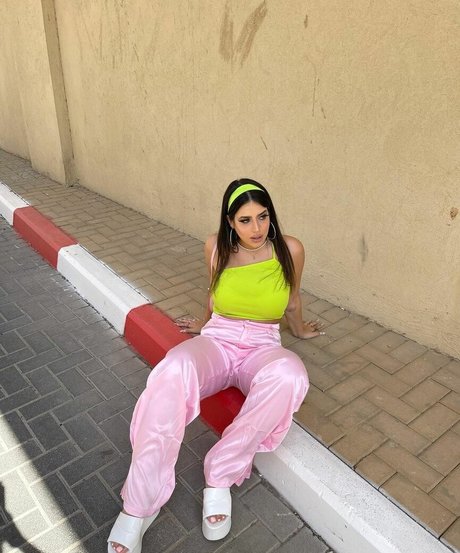 asiatische yoga-onlyfans xxx pornografische foto