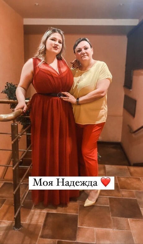 Julia Chegodar nackt schöne archiv