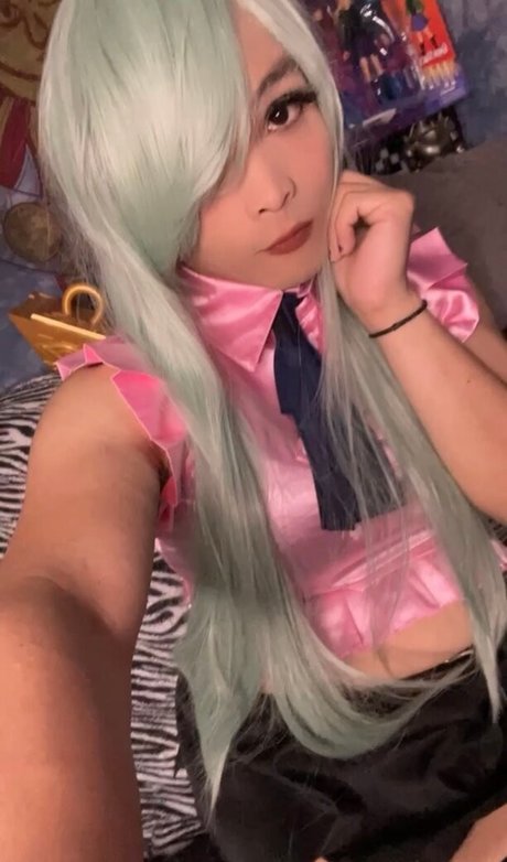 asiatische kleine titten onlyfans perfekte schöne foto