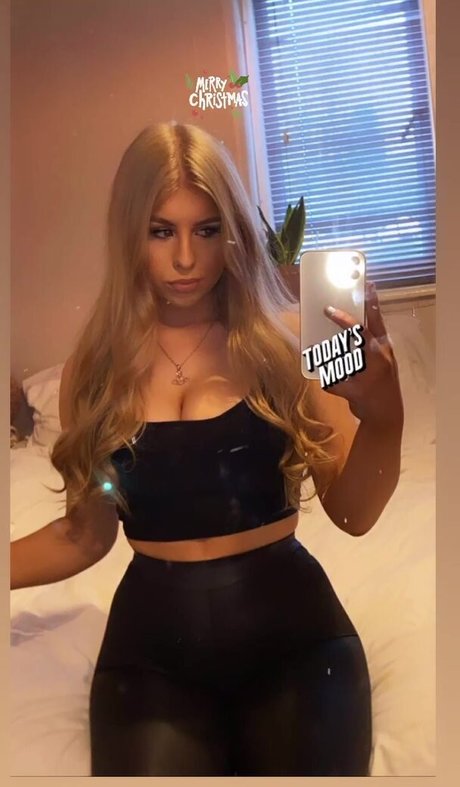 Isabelle Rose model beste bilder