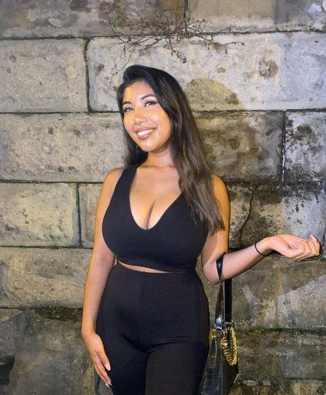 ebenholz-bdsm-onlyfans erwachsene freie foto