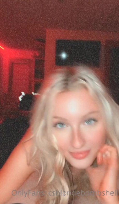 csblondebombshell nacktheit sex bilder