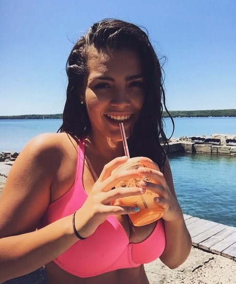 Kylie Manue nackt pornografische archiv