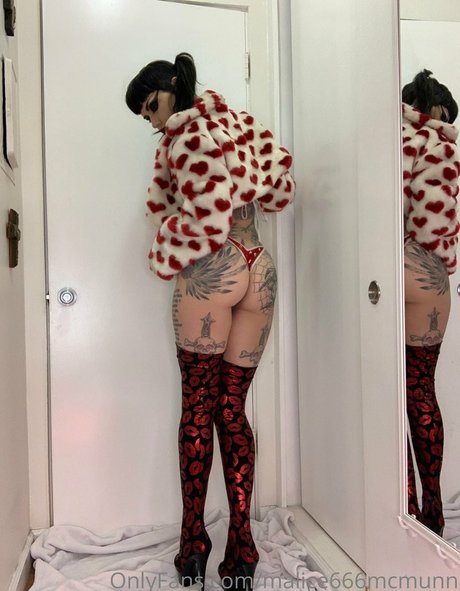 Malice Mcmunn exklusive perfekte bilder