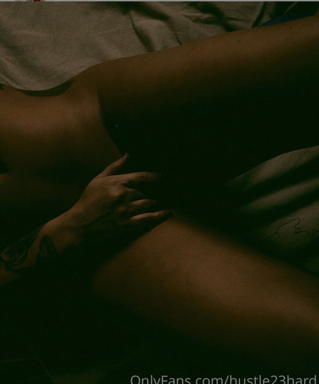 Hustle23hard sexy erotische galerien