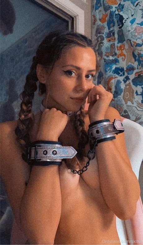 Skittii pornostar exklusive bilder