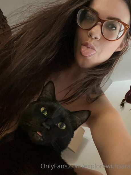 Explore with SARA perfekte erotische fotos