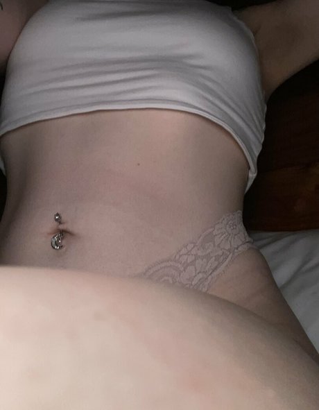 Mady Unleashed freie pornografische bild
