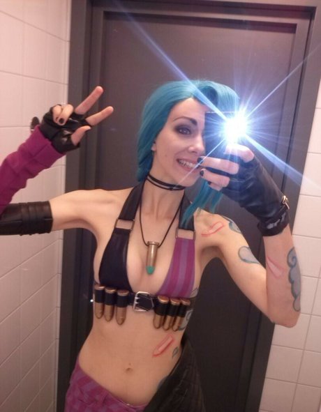 Shiroiaisu Anpan erotische nackte galerien