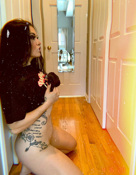 Shaul Guerrero pornostar akt fotos