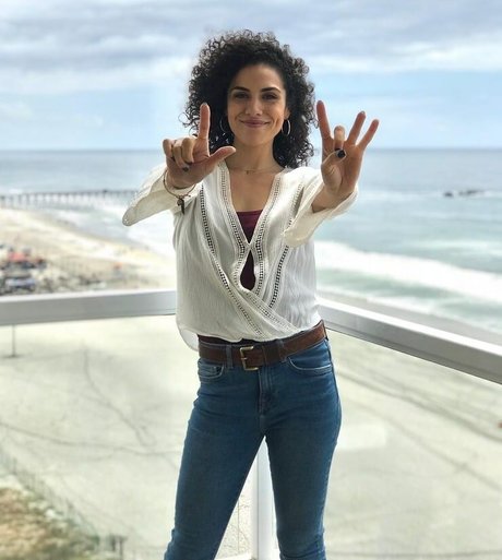 Andrea Sixtos model beste bild