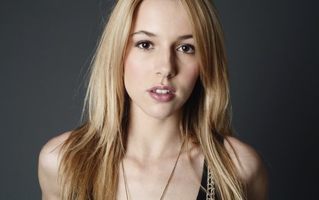 Alona Tal pornostar nackten bilder