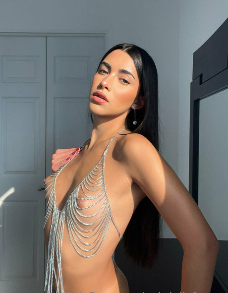 Gabrielle F Maya nackt exklusive galerien