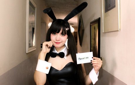 Hato Joestar pornostar exklusive bilder