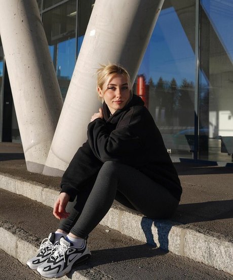 veylaneey kostenlose pornostar foto