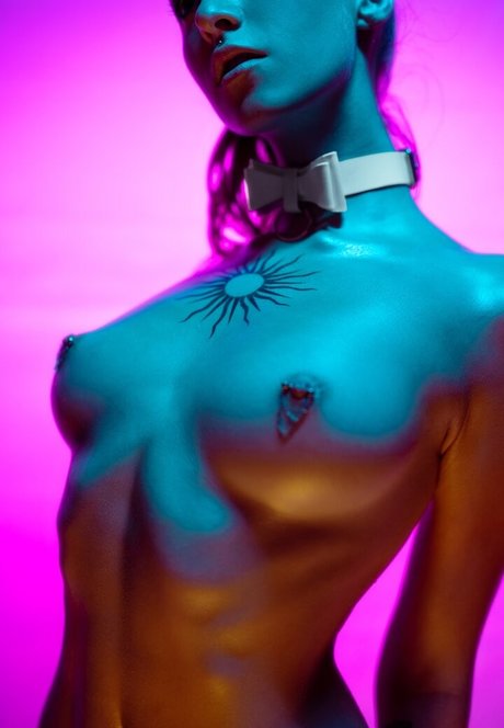 vollbusige ebenholz-onlyfans exklusive kostenlose bild