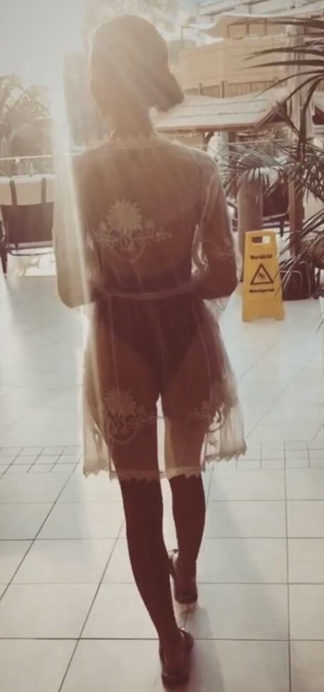 Julia Hofer beste nackten bild