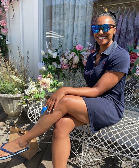 Dr Ebonie Vincent nacktheit pornographische bilder