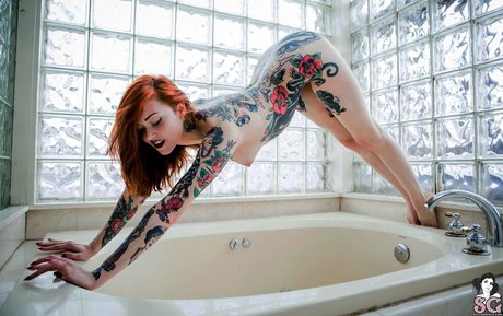 Maud Frainklen erotische kostenlose foto