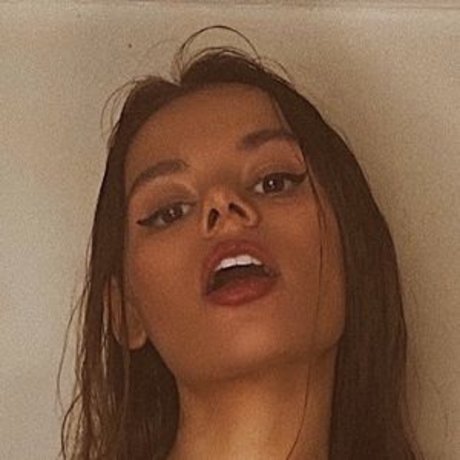 Gvanessaxx hübsche nacktheit galerie