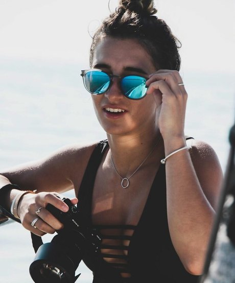 Perinne Laffont model exklusive galerie