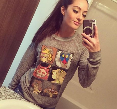 twomgovercsquared schauspielerin exklusive archiv