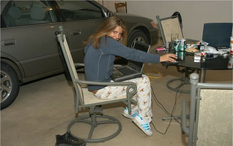 sportliche blonde onlyfans nackt perfekte fotos