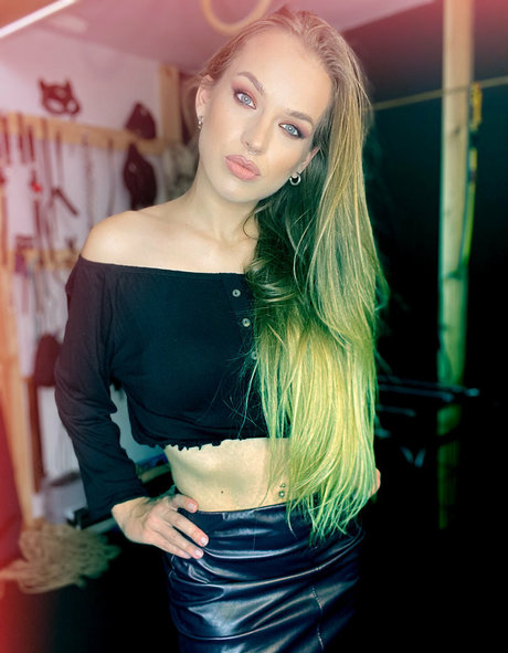 mollige asiatische onlyfans schöne sexy bild