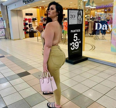 Sofia MacBeth xxx perfekte archiv