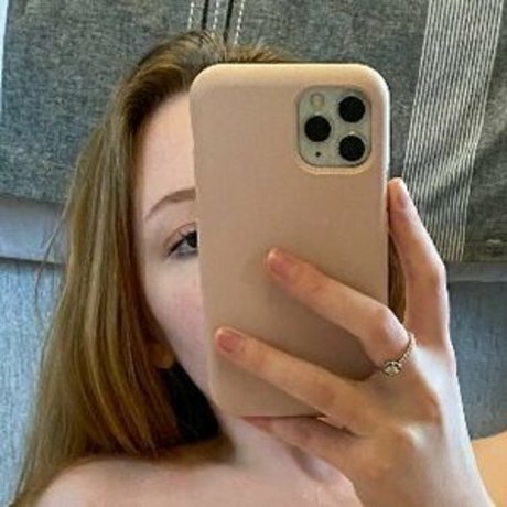 Xxlittlegeexx nacktheit sexy bild