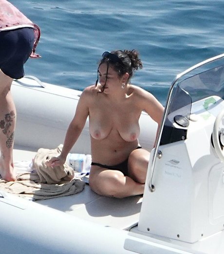 Charlie XCX heiße sex bild