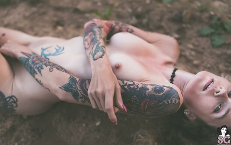 Yayavader erotische nackte bilder