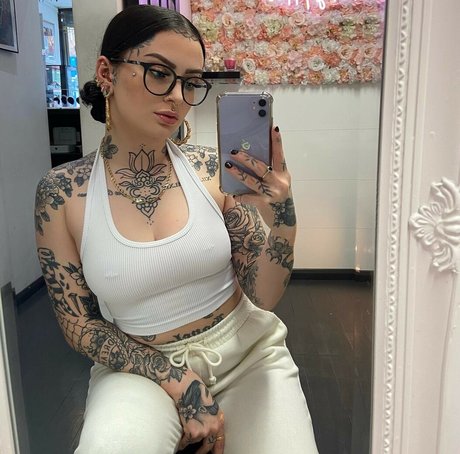 intoxifyingflxwers nackten pornostar fotos
