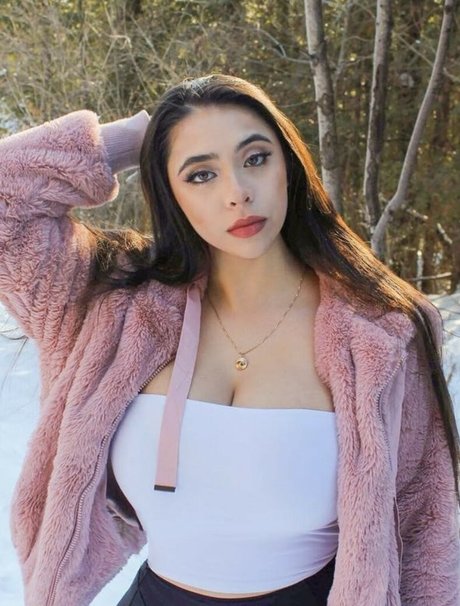 Reema Balouch xxx nackt galerie