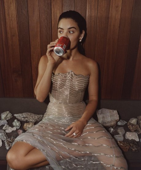 Lucy Hale schauspielerin hd bilder