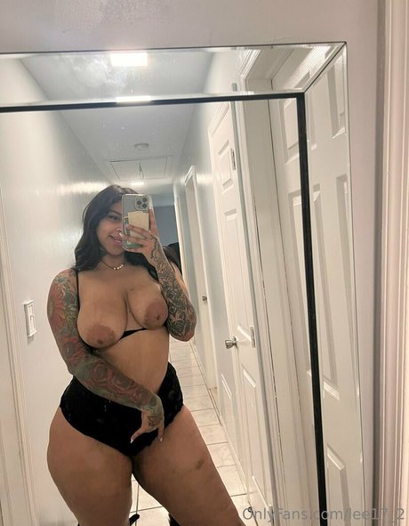 milf nackt onlyfans freie kunst fotos