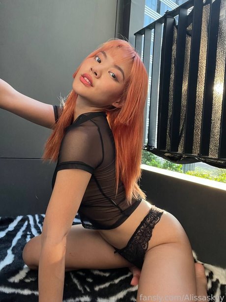 _Alissa Sky_ hübsche schöne bild
