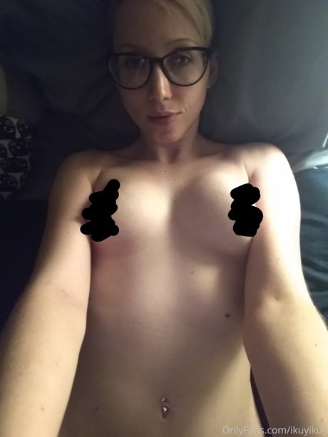 Ikuy Cosplayer hd akt galerien