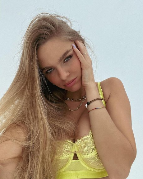 Lies Zhara_ beste kostenlose galerien