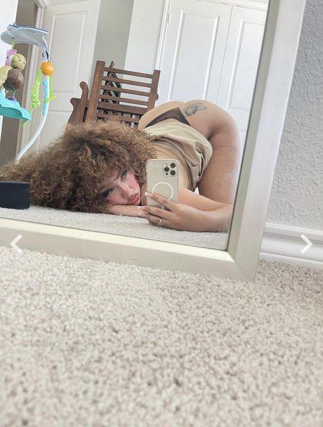 Yasmeen Nicole_ kunst sex archiv