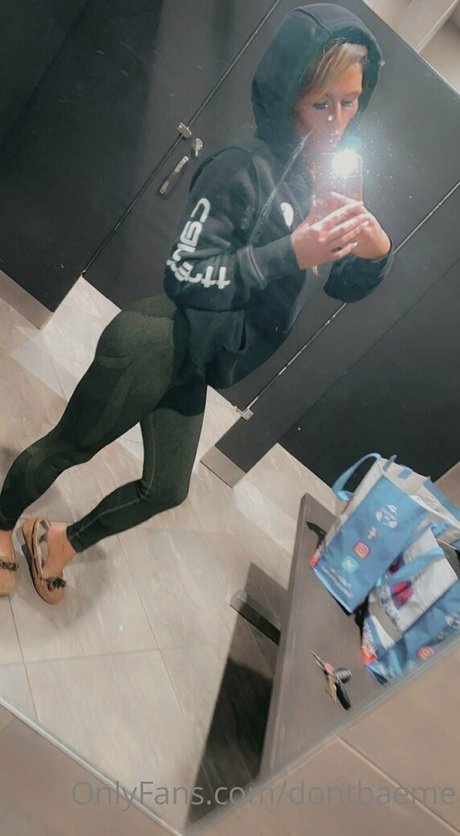 dontbaeme exklusive nackt foto