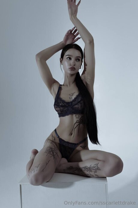 Sscarlettdrake nackt pornostar fotos